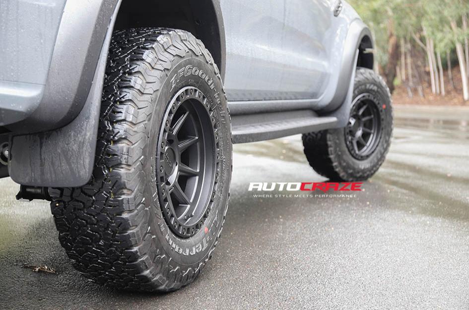 FORD RANGER RAPTOR AX202 CAST IRON BLACK